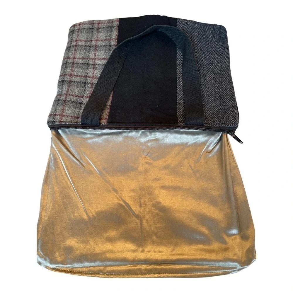 Baabaazuzu Up-cycled Zippered Laptop / tote Bag